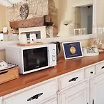 Le Domaine De Bella 3*