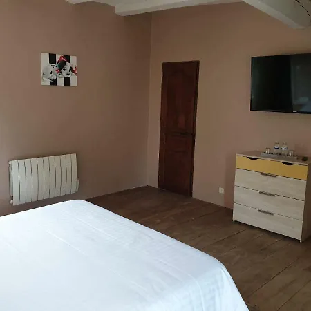 Le Domaine De Bella 3*