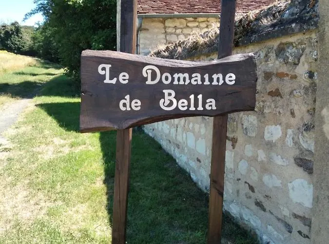 Le Domaine De Bella Bed and breakfast 3*