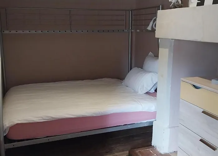 Le Domaine De Bella Bed and breakfast 3*