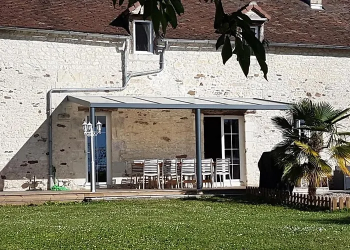 Le Domaine De Bella Bed and breakfast